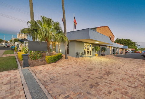 Sugar Country Motor Inn - Australia Shopping 11