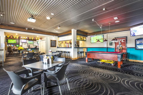 Nightcap At Atherton Hotel - Local Tourism 7