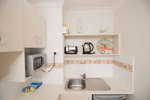 Bay Of Palms - Accommodation Australia 42