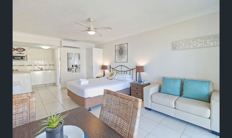 Bay Of Palms - Accommodation Australia 8
