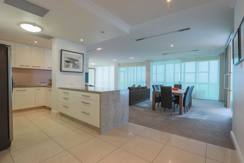 Reflection On The Sea - Bed n Breakfasts 13