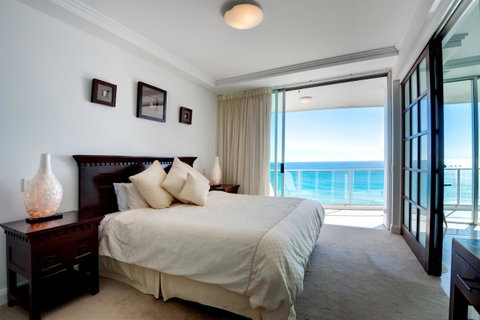 Reflection On The Sea - Bed n Breakfasts 27