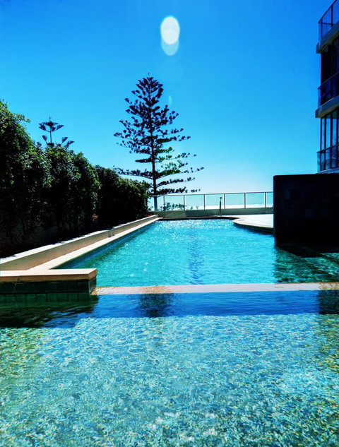 Reflection On The Sea - Bed n Breakfasts 29