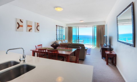 Reflection On The Sea - Bed n Breakfasts 33