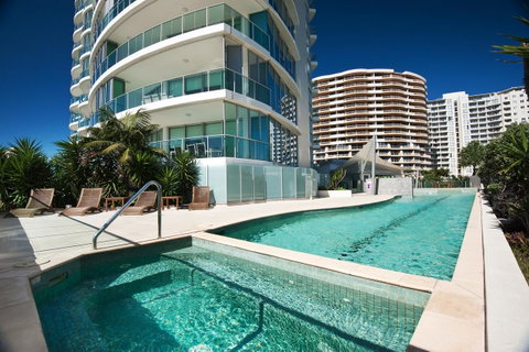 Reflection On The Sea - Bed n Breakfasts 0