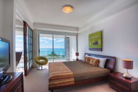 Reflection On The Sea - Bed n Breakfasts 4