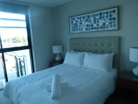 Pure Kirra - Bed n Breakfasts 22