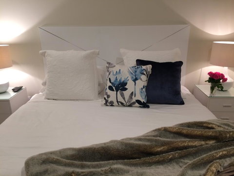 Pure Kirra - Bed n Breakfasts 20