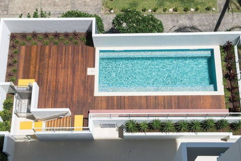 Pure Kirra - Bed n Breakfasts 3