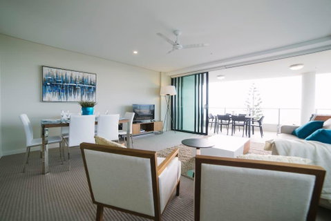 Pure Kirra - Bed n Breakfasts 8