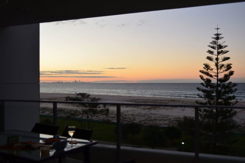 Pure Kirra - Bed n Breakfasts 18