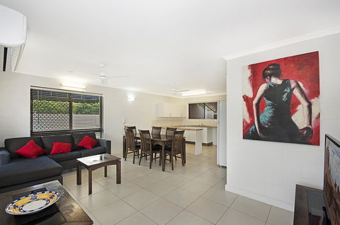 Townsville Holiday Apartments - Accommodation Australia 20