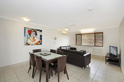 Townsville Holiday Apartments - Accommodation Australia 21