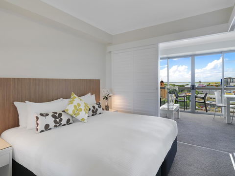 Oaks Mackay Rivermarque Hotel - Accommodation Australia 2