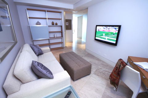 Oceans Mooloolaba - Accommodation Australia 24