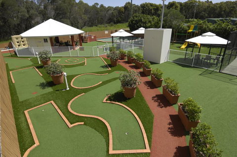 Fairways Golf & Beach Retreat Bribie Island - Accommodation Australia 18