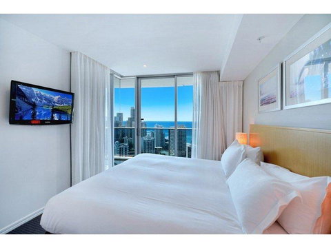 H Star Residences-- Paradise Stayz - Bed n Breakfasts 9