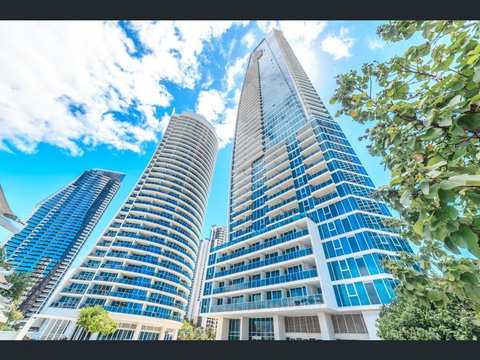 H Star Residences-- Paradise Stayz - Bed n Breakfasts 20