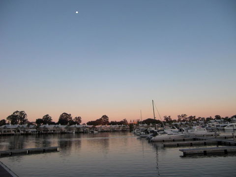 Waterfront Resort Villa With Buggy - Accommodation Australia 27