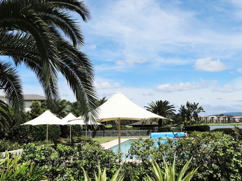 Waterfront Resort Villa With Buggy - Accommodation Australia 22