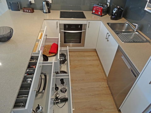 Waterfront Resort Villa With Buggy - Accommodation Australia 6
