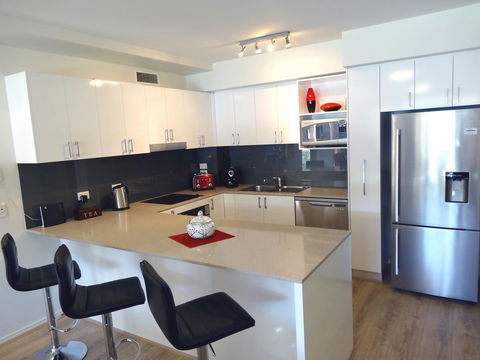 Waterfront Resort Villa With Buggy - Accommodation Australia 5