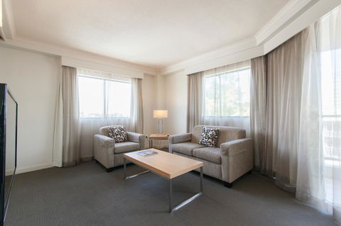 Central Cosmo Apartment Hotel - Accommodation Australia 14