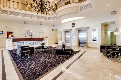 Central Cosmo Apartment Hotel - Accommodation Australia 3