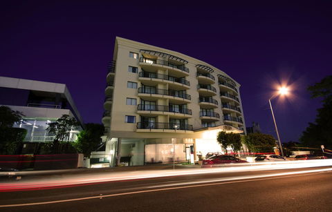 Central Cosmo Apartment Hotel - Accommodation Australia 21
