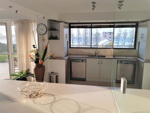 Gemini Court Holiday Apartments - Accommodation Australia 34