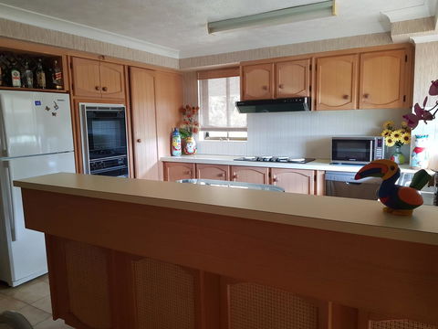 Gemini Court Holiday Apartments - Accommodation Australia 38