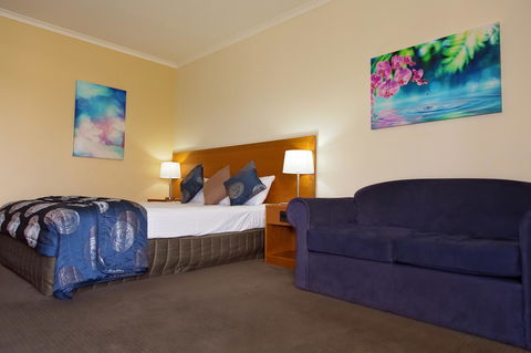 White Lace Motor Inn - Accommodation Australia 23