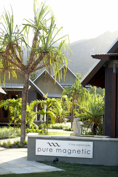 Pure Magnetic Villa 5 - Accommodation Australia 0