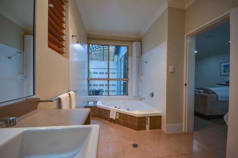 Blue Summit Hideaway - Accommodation Australia 23