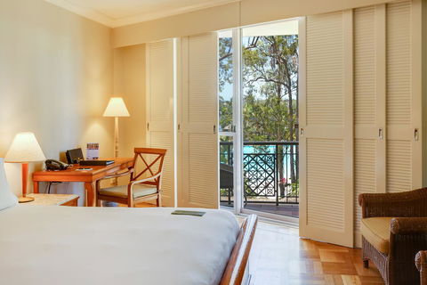 InterContinental Sanctuary Cove Resort, An IHG Hotel - Accommodation Australia 4