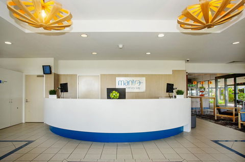Mantra Hervey Bay - Australia Shopping 4