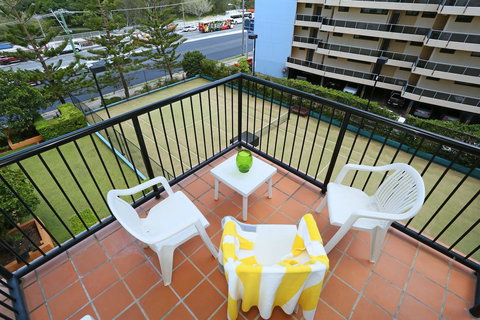 Neptune Resort - Australia Shopping 43