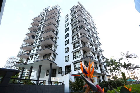 Neptune Resort - Australia Shopping 44