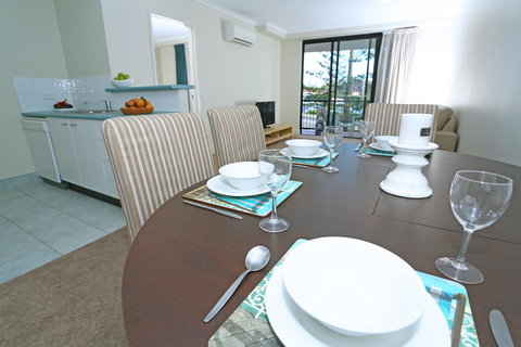 Neptune Resort - Australia Shopping 31