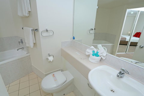 Neptune Resort - Australia Shopping 37