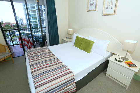 Neptune Resort - Australia Shopping 41