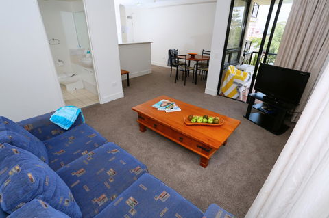 Neptune Resort - Australia Shopping 40