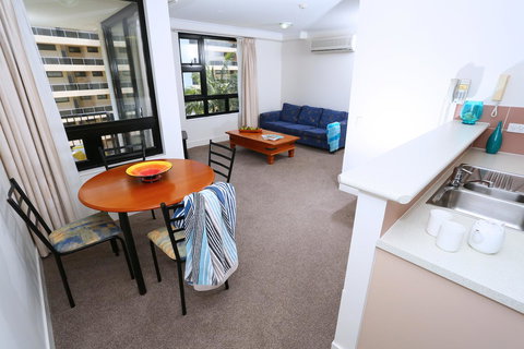 Neptune Resort - Australia Shopping 39