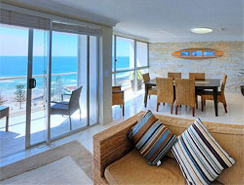 Burleigh Beach Tower - Australia Shopping 12