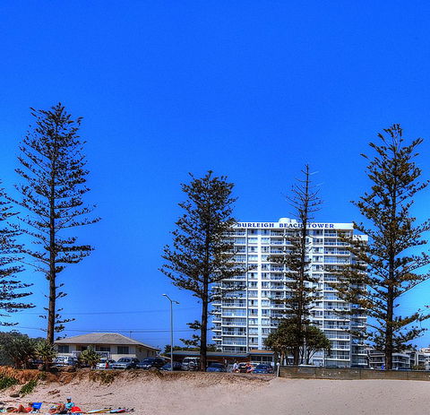 Burleigh Beach Tower - Australia Shopping 8