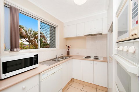 Champelli Palms Apartments - Accommodation Australia 11
