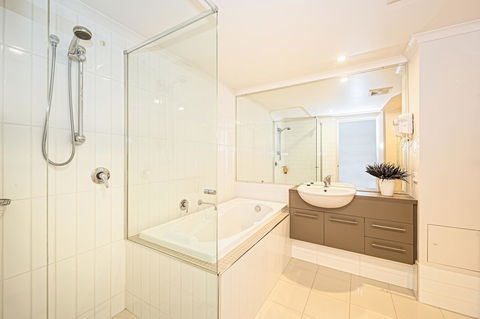 On The Bay Apartments - Accommodation Australia 16