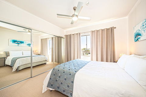 On The Bay Apartments - Accommodation Australia 2