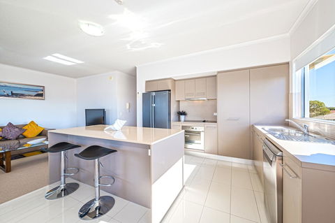 On The Bay Apartments - Accommodation Australia 4