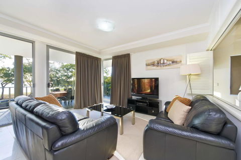 On The Bay Apartments - Accommodation Australia 0